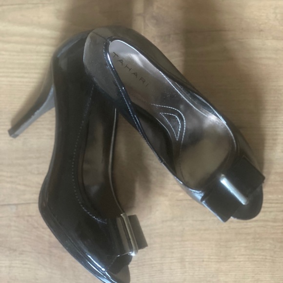 Tahari Relate Patent Leather Bow Peep Toe Heels - Picture 5 of 11